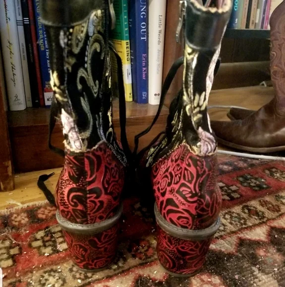 L'Artiste Victorian Boots - Picture 4 of 6